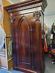 Click image for larger version. 

Name:	armoire.jpg 
Views:	180 
Size:	188.6 KB 
ID:	12276